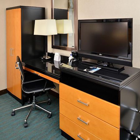 Holiday Inn Express Kennedy Airport, An Ihg Hotel New York Exteriér fotografie
