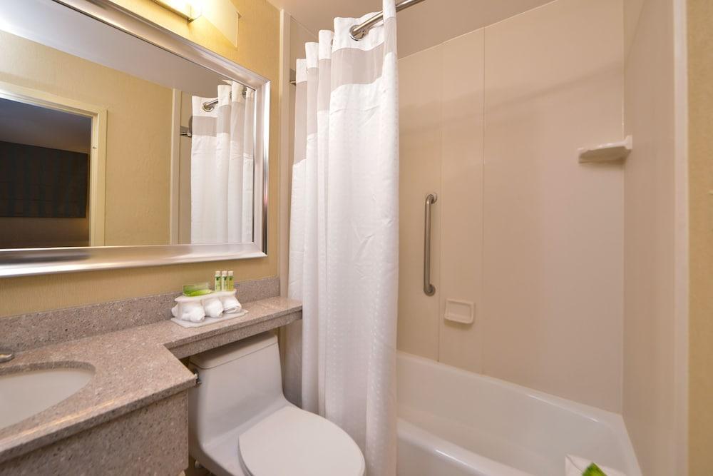 Holiday Inn Express Kennedy Airport, An Ihg Hotel New York Exteriér fotografie