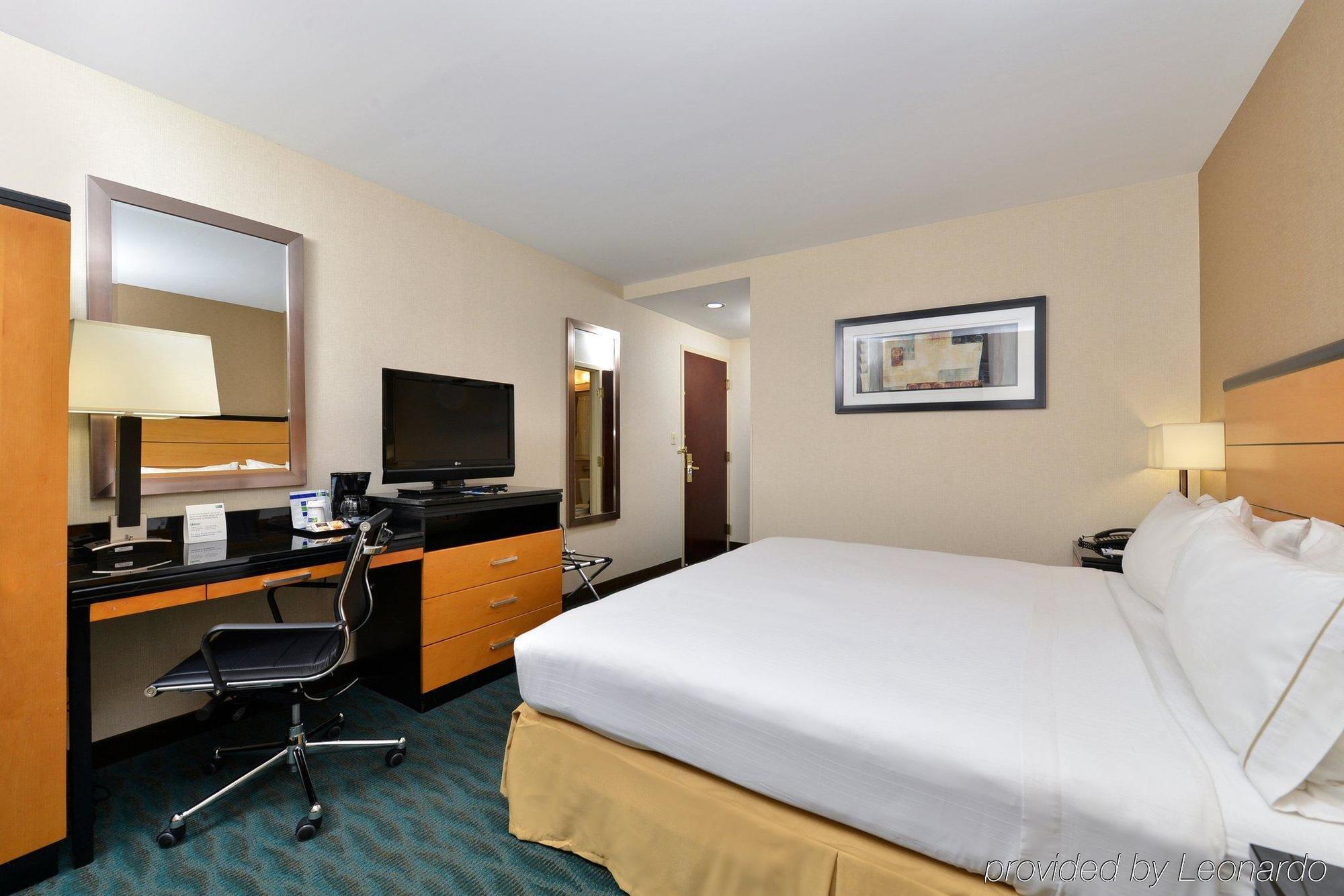 Holiday Inn Express Kennedy Airport, An Ihg Hotel New York Exteriér fotografie